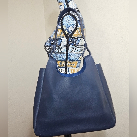 Neiman Marcus Blue One Handle Shoulder Bag Tote - Picture 3 of 6